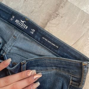 Hollister destroyed jeans